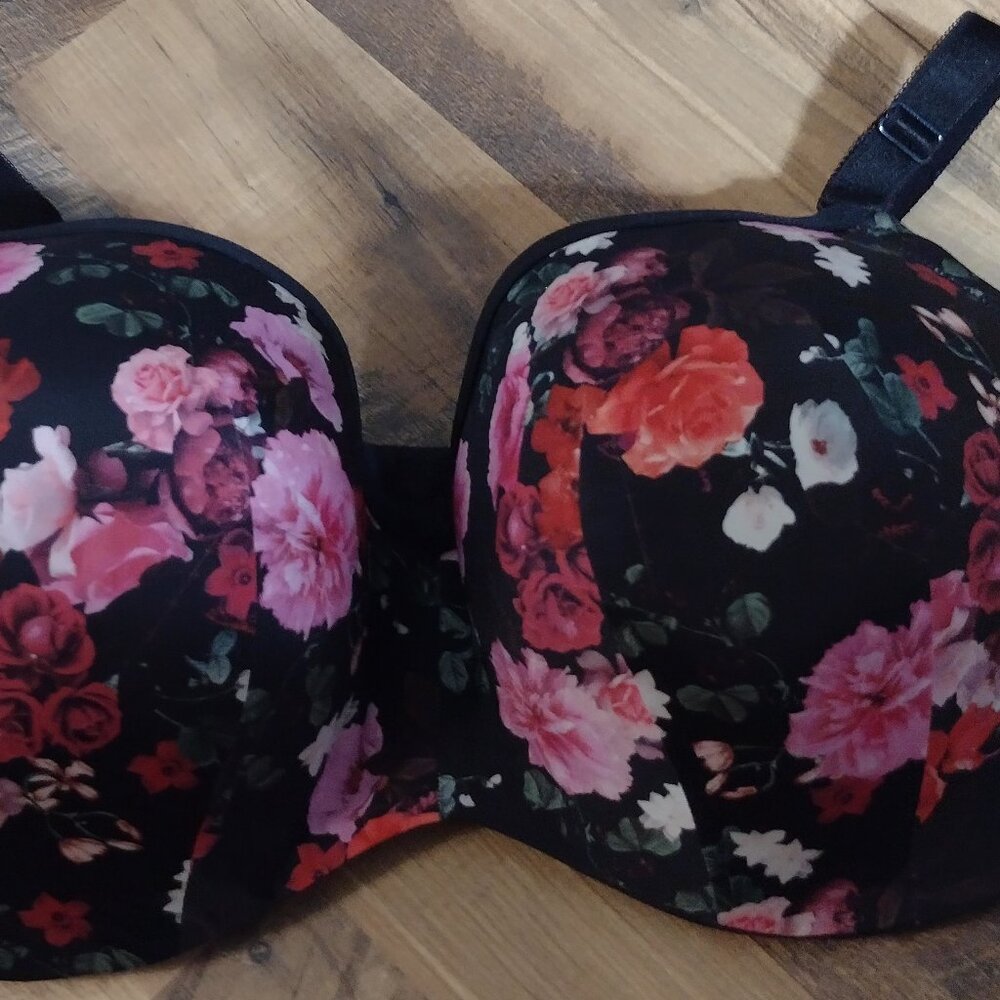 Torrid curves padded underwire bra size 42 g